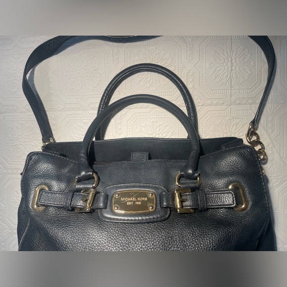 Michael Kors Crossbody Satchel Bag Black Gold Hardware Gently Used Handbag - Picture 2 of 16